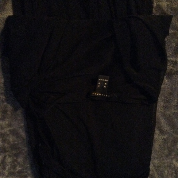 Black off-shoulder mini dress - Picture 4 of 4